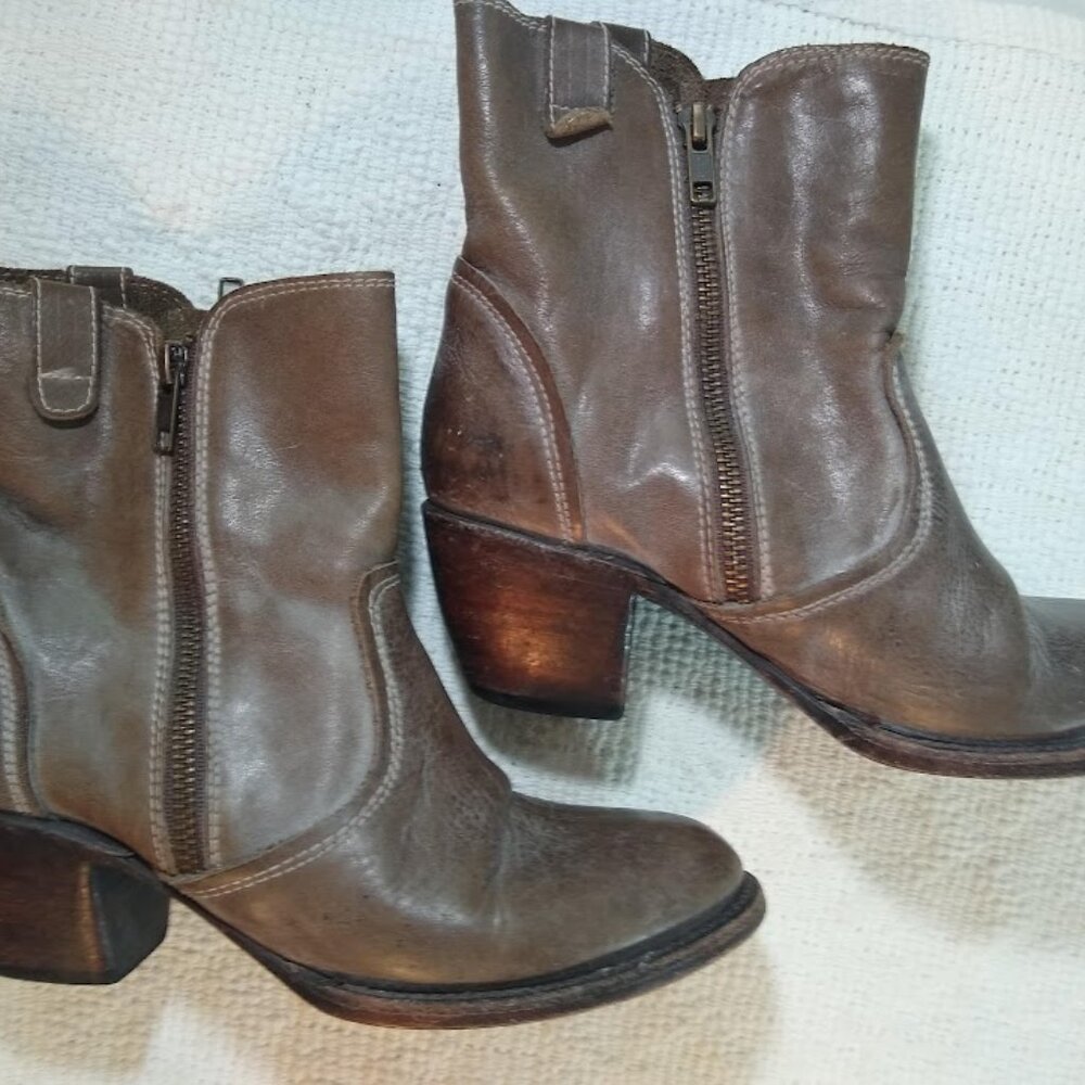 FREEBIRD by Steven  'Austin'   ladies size 7 * toasty-marshmallow